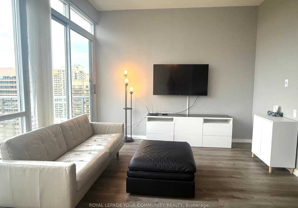 30-canterbury-place-toronto-ontario-c12222058