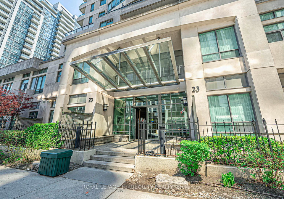 23-hollywood-avenue-north-york-ontario-c12222142