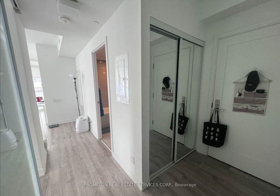 28-wellesley-street-e-toronto-ontario-c12222256