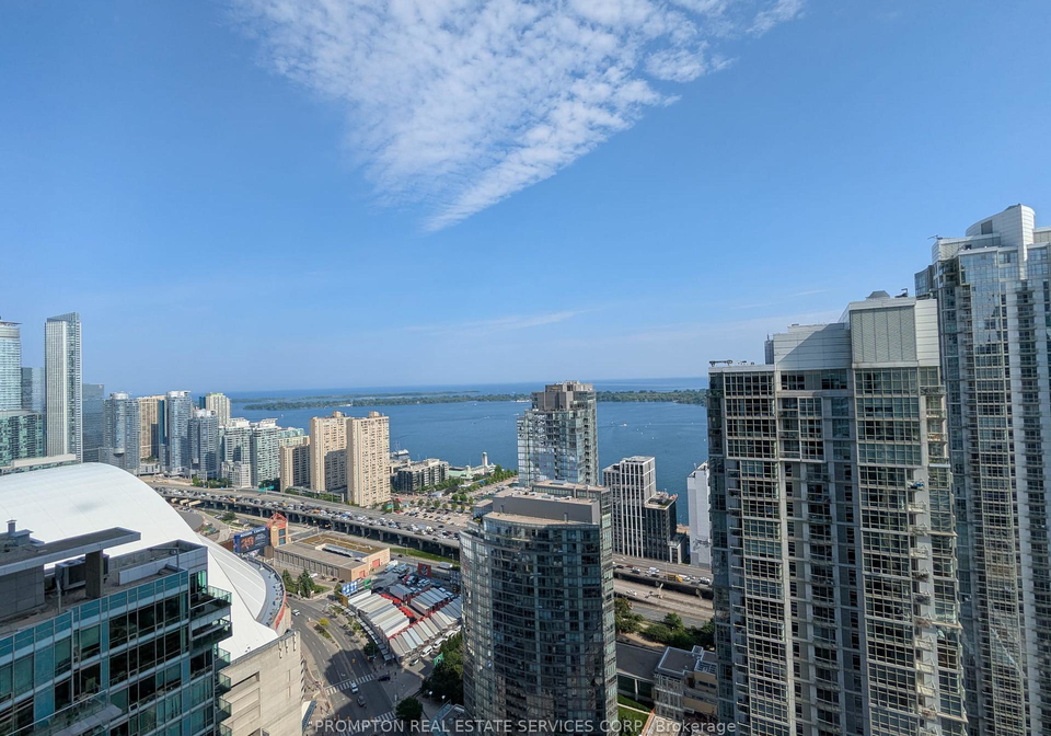 1-concord-cityplace-way-toronto-ontario-c12222292