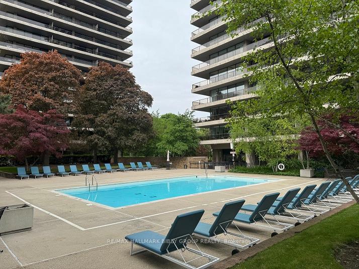 20-avoca-avenue-toronto-ontario-c12222383