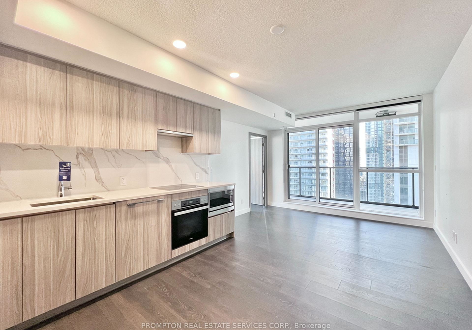 38-widmer-street-toronto-ontario-c12222422