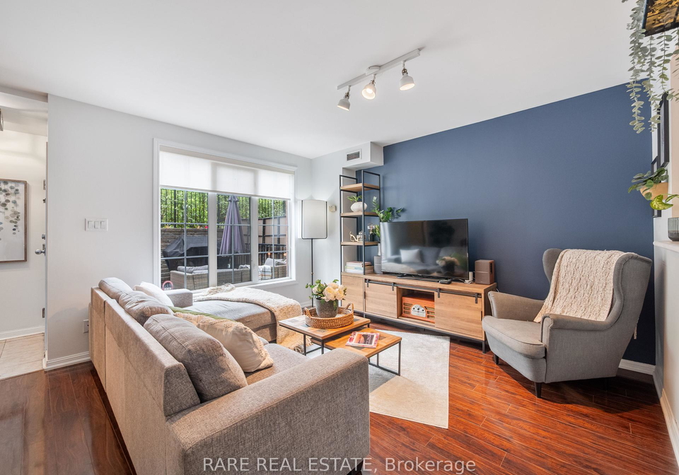 60-douro-street-toronto-ontario-c12222440