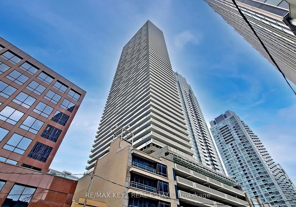 2221-yonge-street-toronto-ontario-c12222537