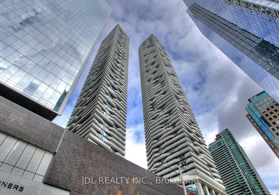 88-harbour-street-toronto-ontario-c12222772