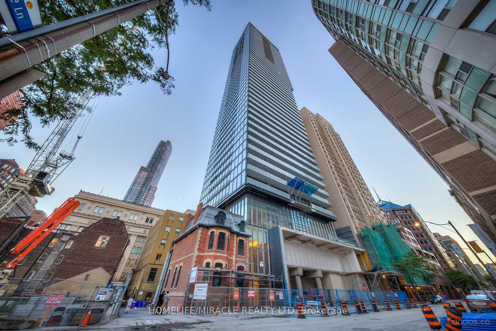 15-grenville-street-toronto-ontario-c12222823