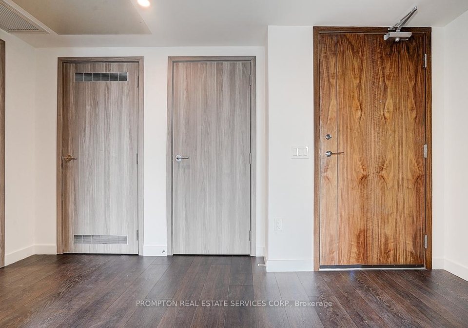 3-concord-cityplace-way-toronto-ontario-c12223127