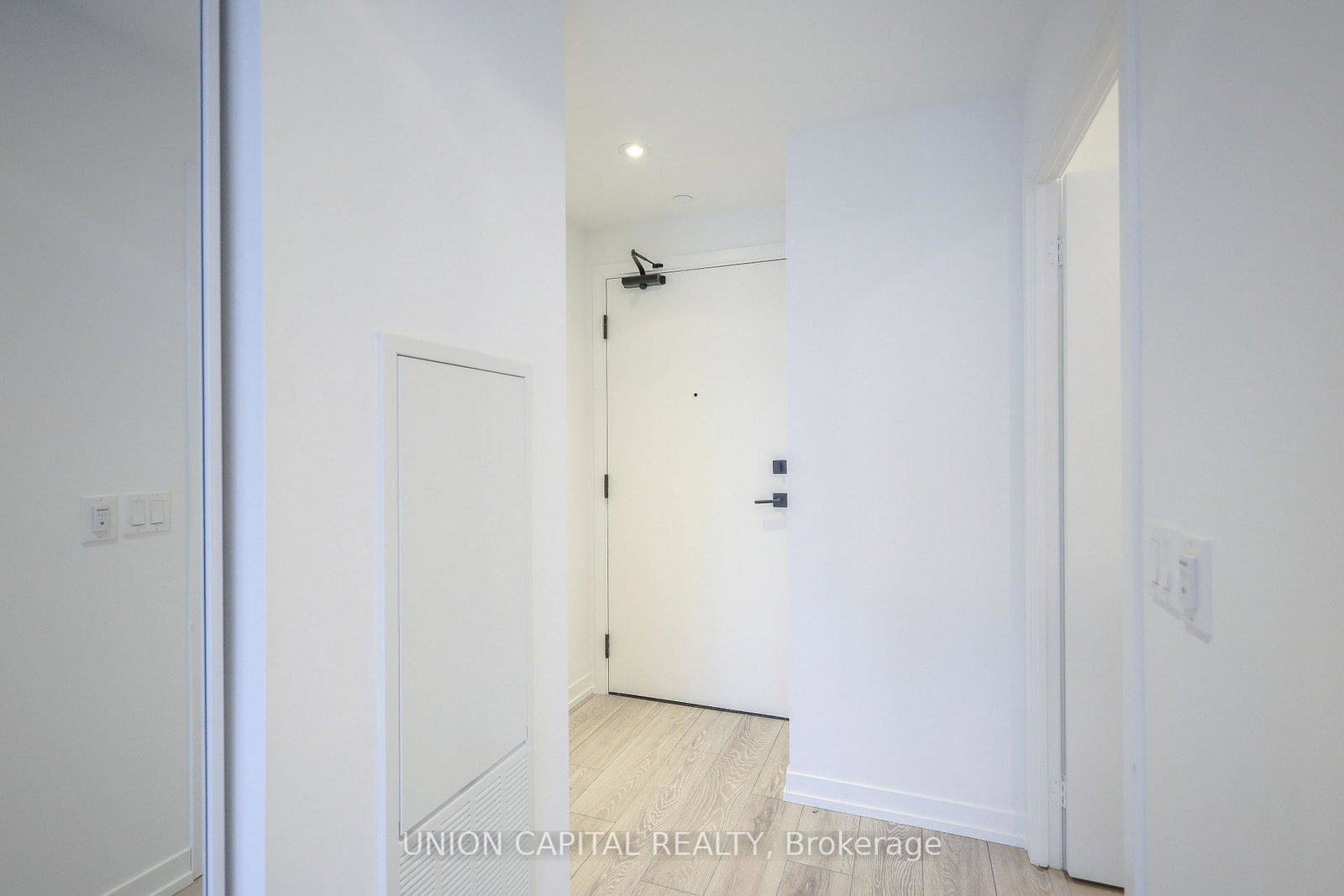 55-mercer-street-toronto-ontario-c12223445