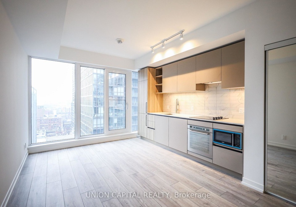 55-mercer-street-toronto-ontario-c12223445