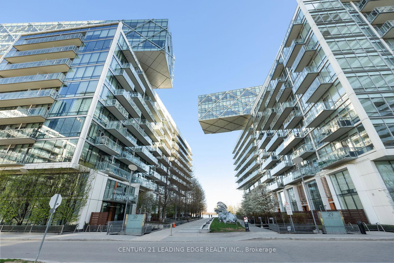 39-queens-quay-e-toronto-ontario-c12223506