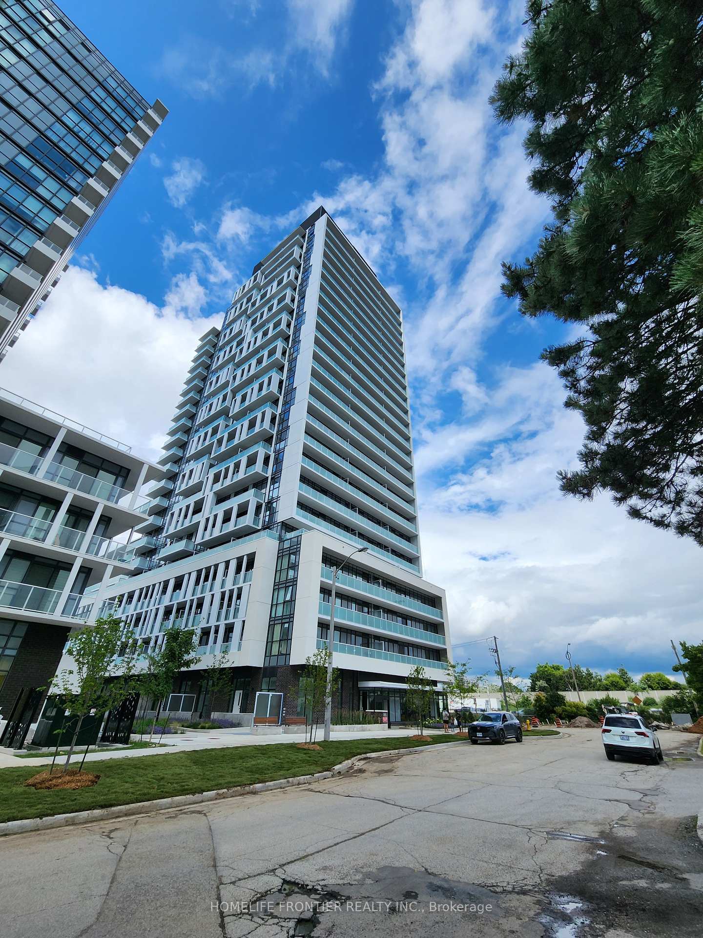 188-fairview-mall-drive-north-york-ontario-c12223647