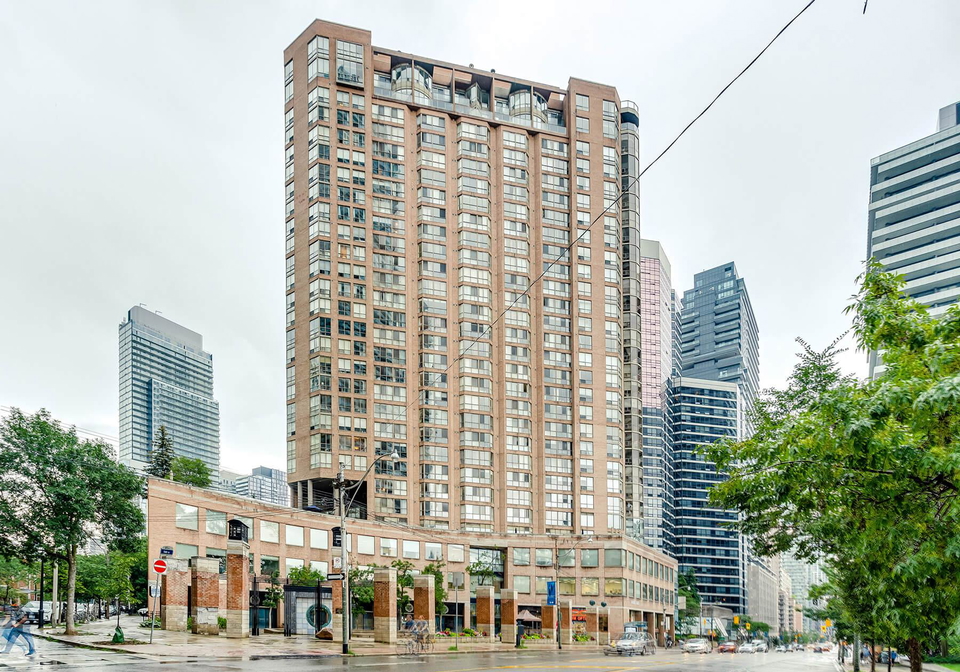 44-st-joseph-street-toronto-ontario-c12223671