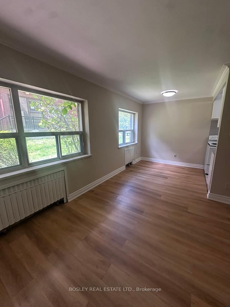 970-eglinton-avenue-e-east-york-ontario-c12223915