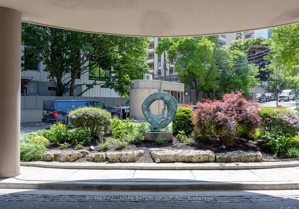 18-lower-village-gate-toronto-ontario-c12224138