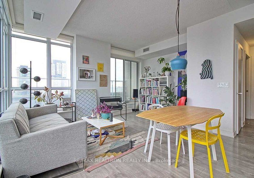 199-richmond-street-w-toronto-ontario-c12224202