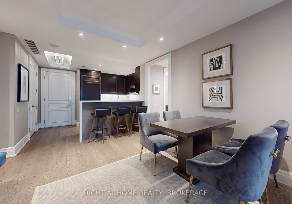 155-st-clair-avenue-w-toronto-ontario-c12224345