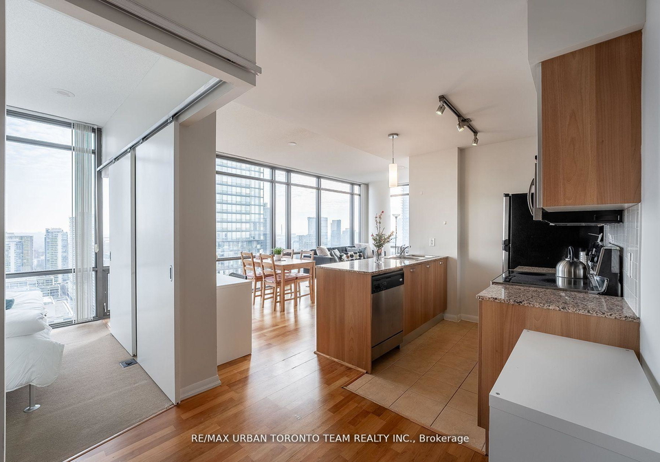 38-grenville-street-toronto-ontario-c12224424