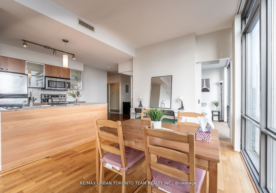 38-grenville-street-toronto-ontario-c12224424
