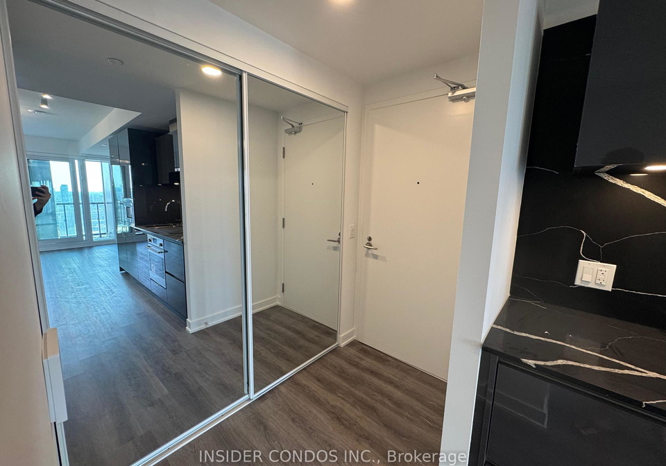 238-simcoe-street-n-toronto-ontario-c12224472