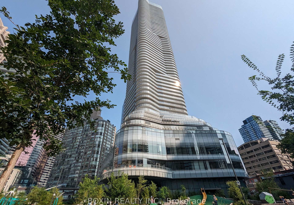 11-wellesley-street-toronto-ontario-c12224612
