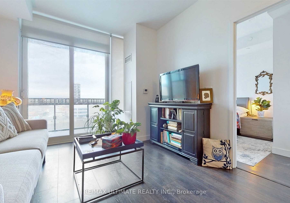 8-eglinton-avenue-e-toronto-ontario-c12224648
