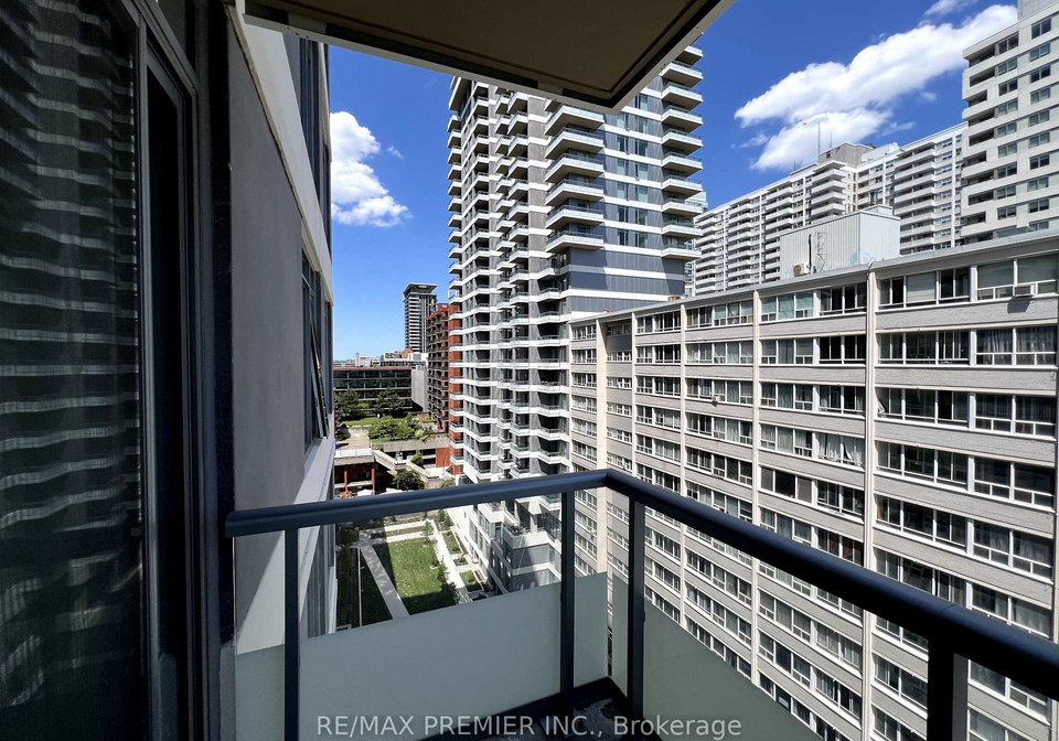 25-holly-street-toronto-ontario-c12224678