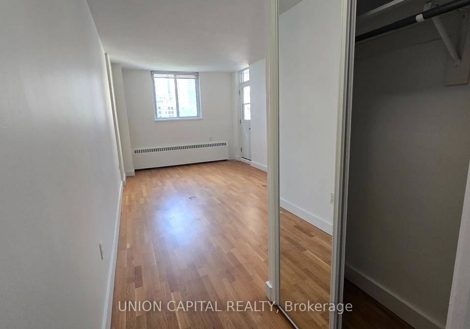 230-oak-street-toronto-ontario-c12224785