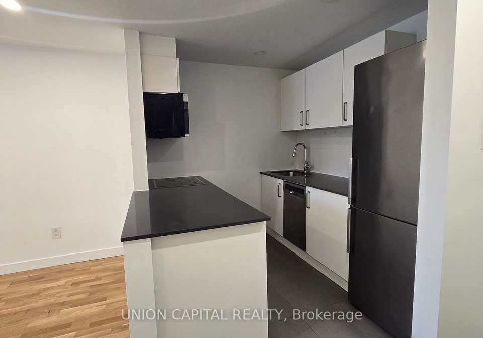 230-oak-street-toronto-ontario-c12224796