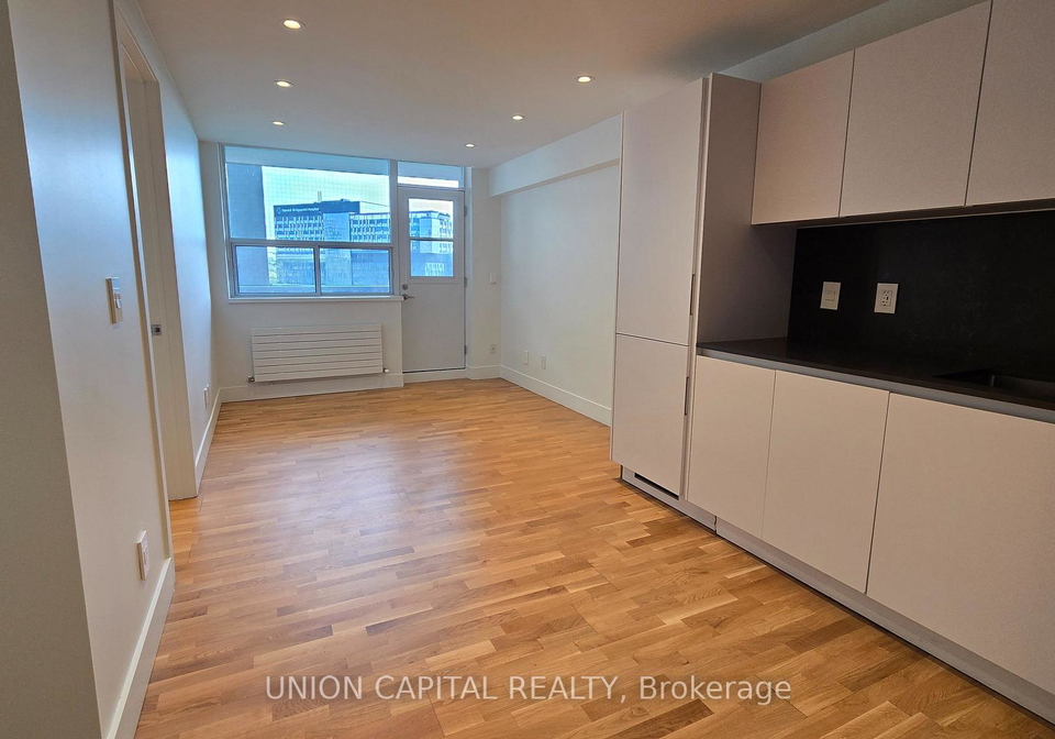230-oak-street-toronto-ontario-c12224813