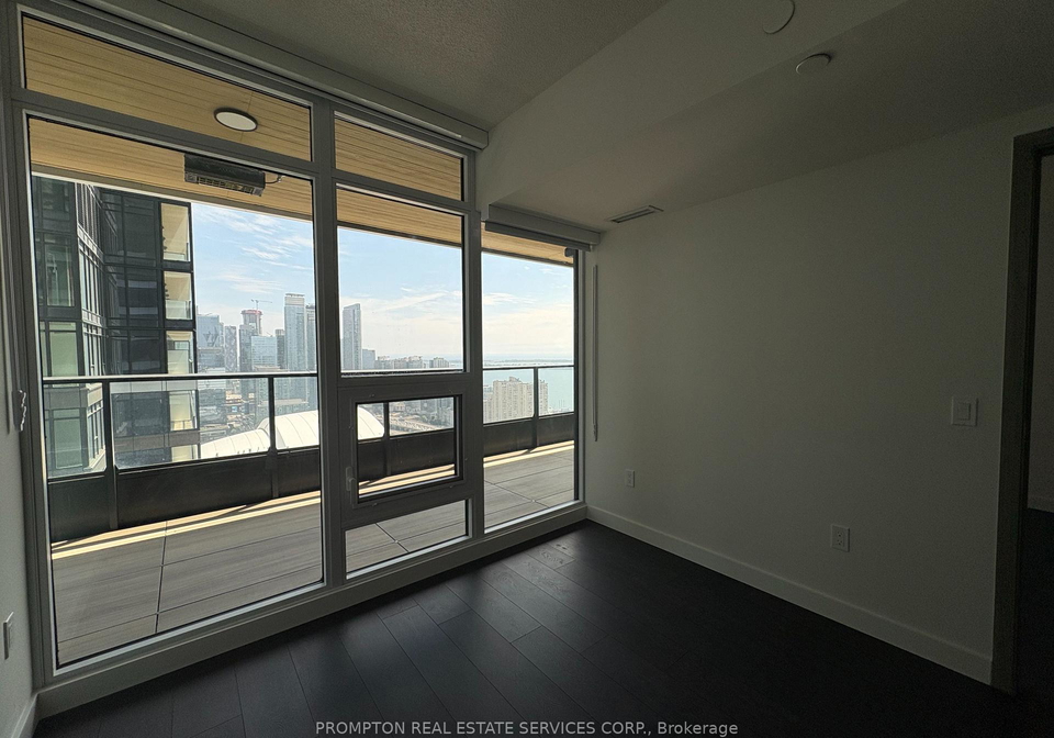 3-concord-cityplace-way-toronto-ontario-c12224908