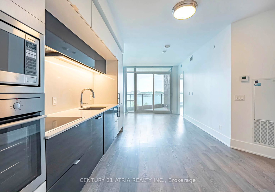 1-edgewater-drive-toronto-ontario-c12224933
