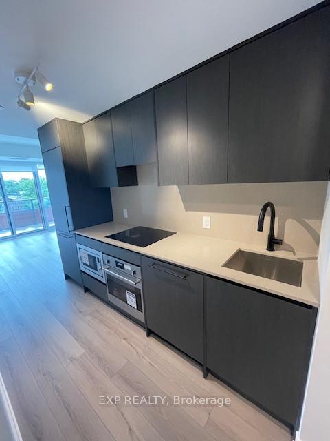 5-lakeview-avenue-toronto-ontario-c12224934