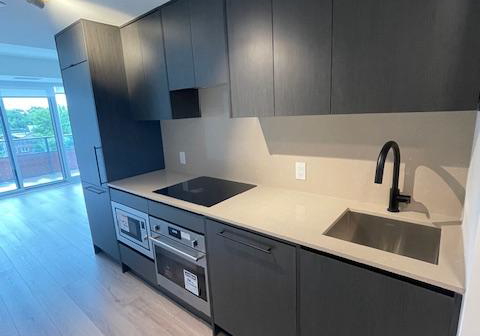 5-lakeview-avenue-toronto-ontario-c12224934