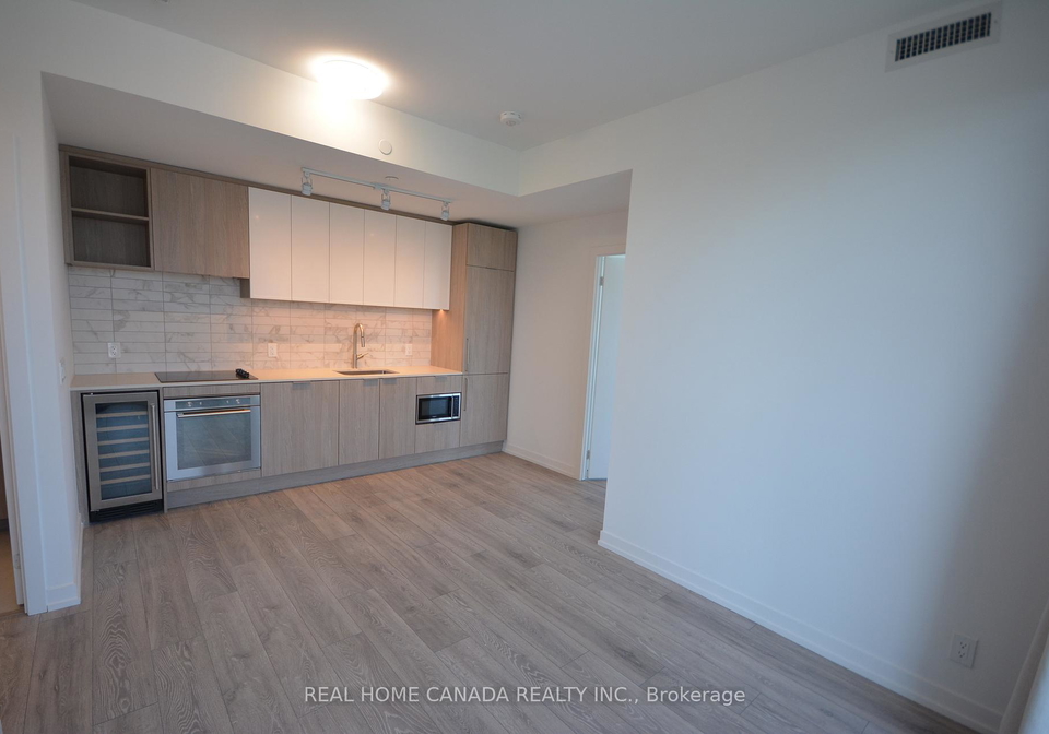2020-bathurst-street-toronto-ontario-c12225048