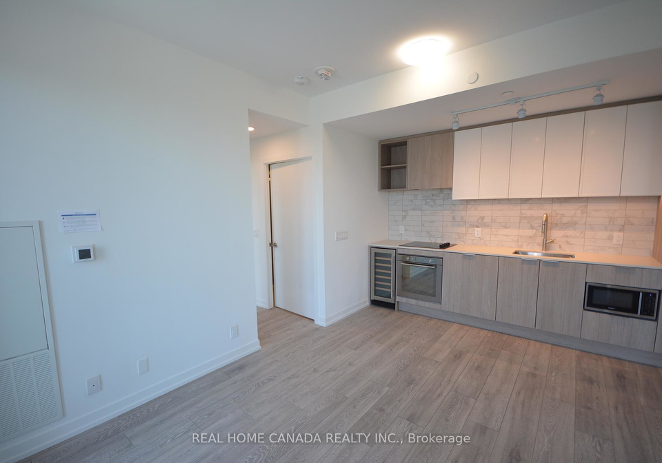 2020-bathurst-street-toronto-ontario-c12225048