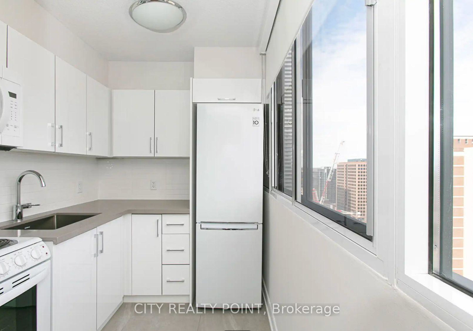 33-isabella-street-toronto-ontario-c12225096