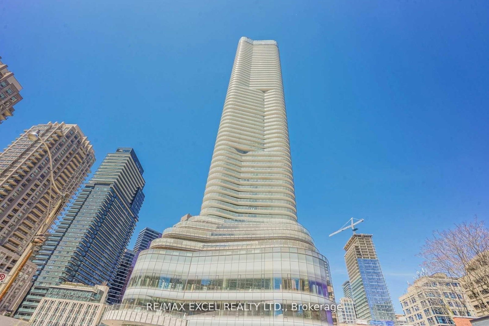 11-wellesley-street-w-toronto-ontario-c12225212