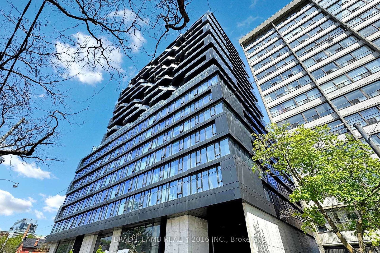 195-mccaul-street-toronto-ontario-c12225758