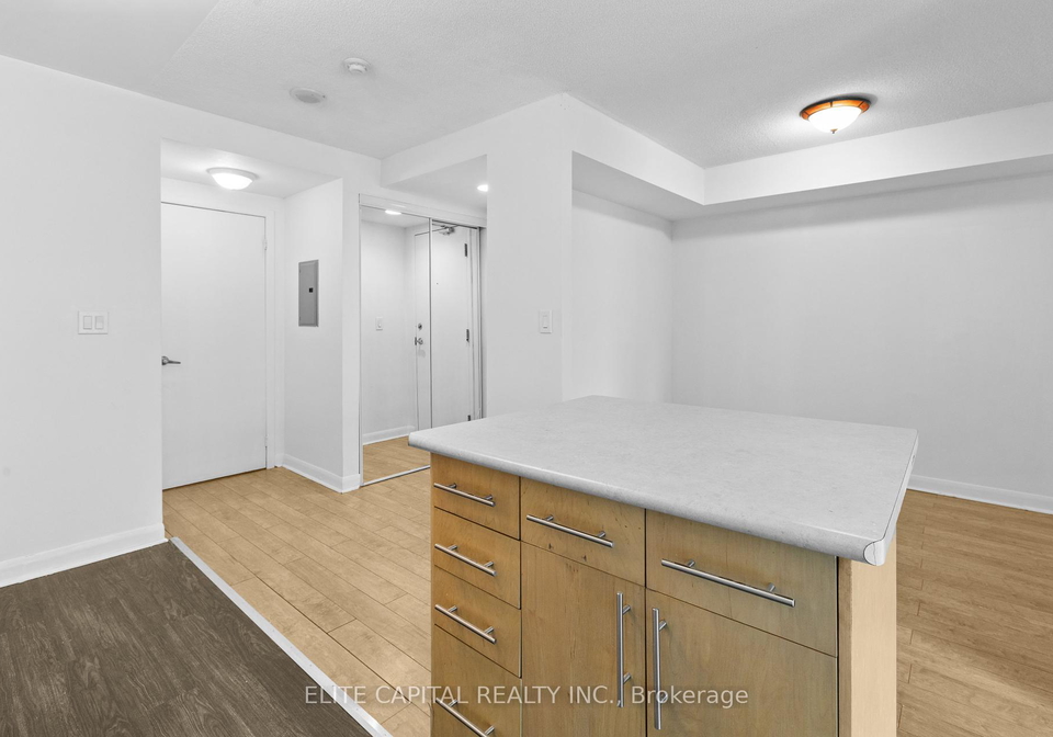 600-fleet-street-toronto-ontario-c12226503
