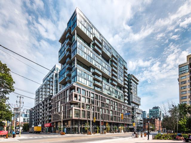 111-bathurst-street-toronto-ontario-c12226578