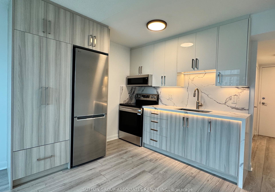 600-fleet-street-toronto-ontario-c12226618