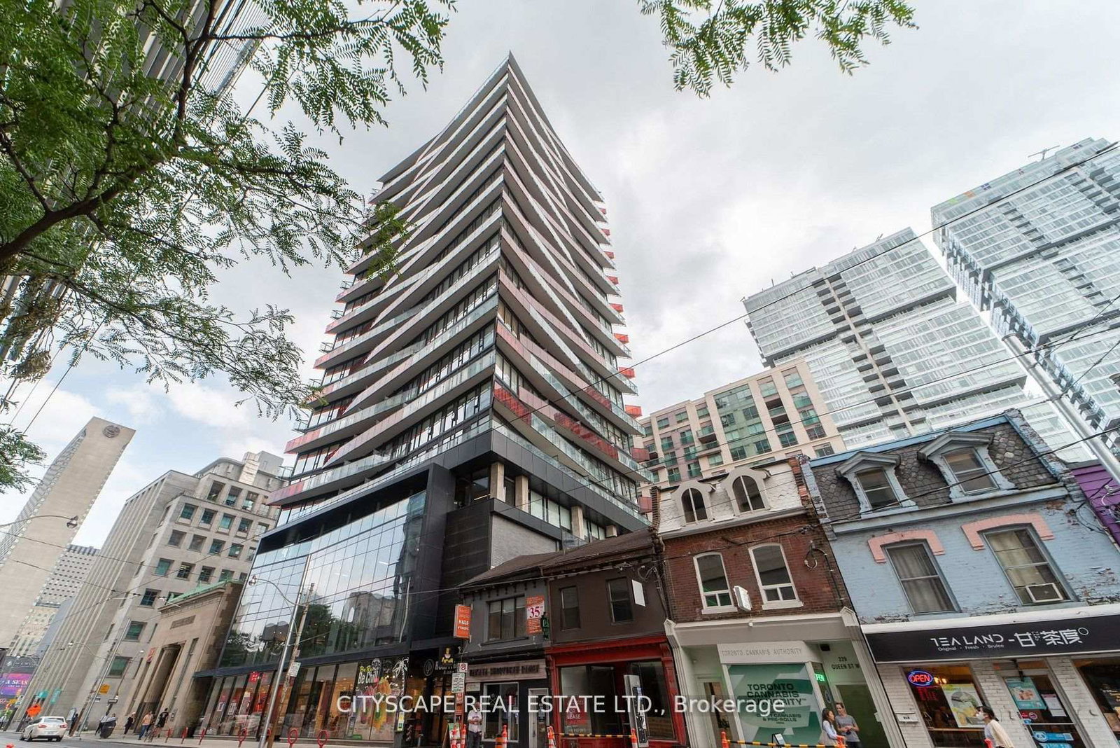 215-queen-street-w-toronto-ontario-c12227162