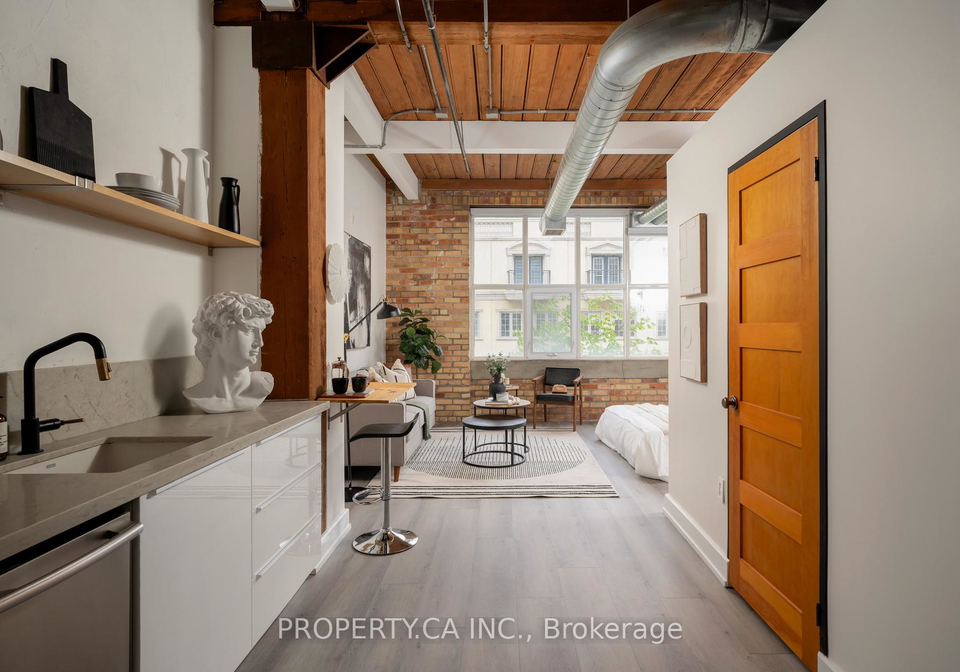 955-queen-street-w-toronto-ontario-c12227193