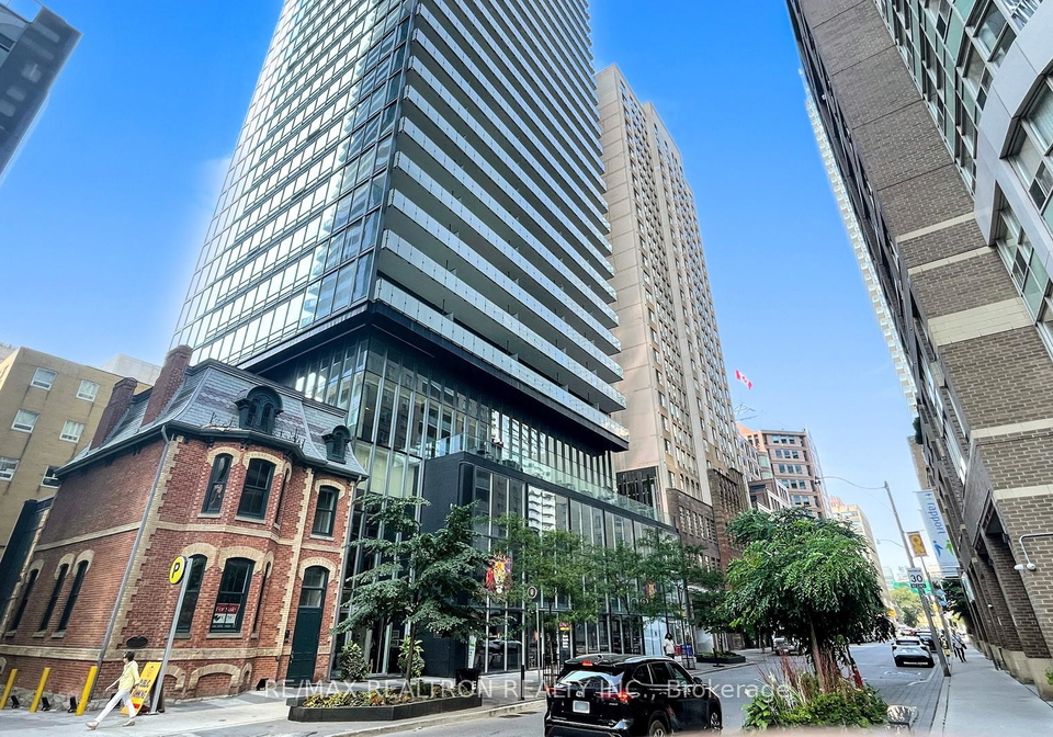 15-grenville-street-toronto-ontario-c12227326