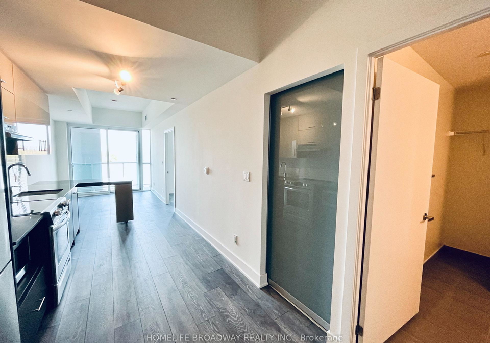 188-fairview-mall-drive-north-york-ontario-c12227595