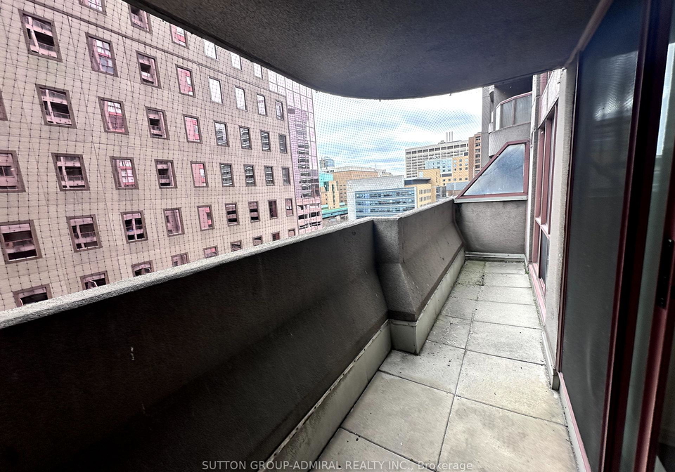736-bay-street-toronto-ontario-c12227800