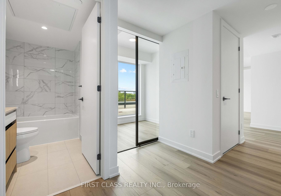5-lakeview-avenue-toronto-ontario-c12228166