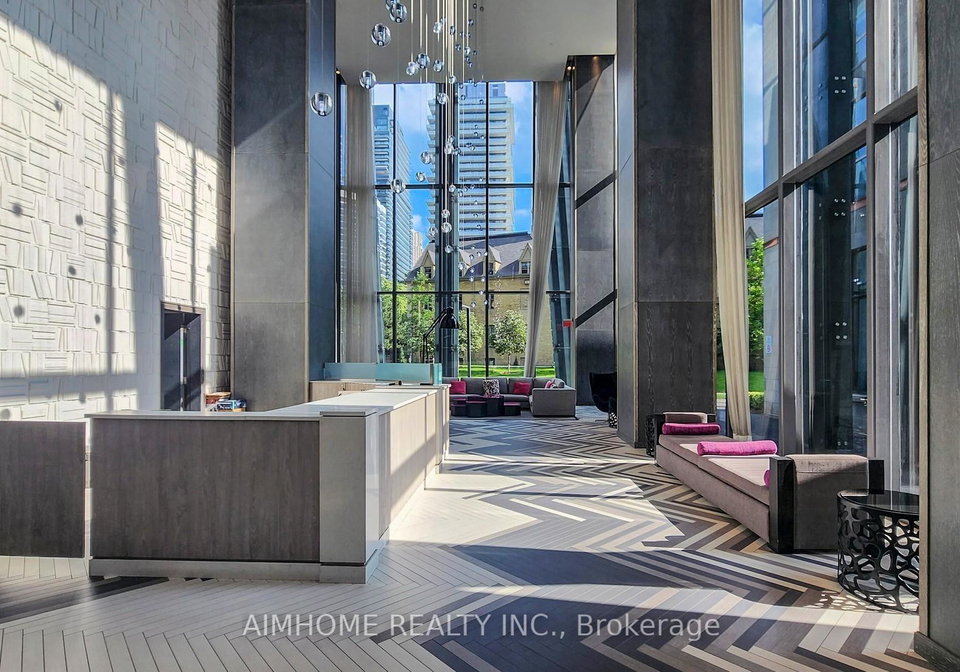 1080-bay-street-toronto-ontario-c12228172