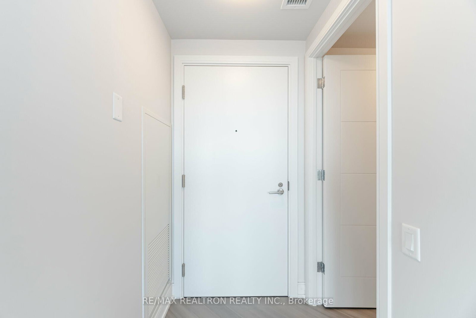 2525-bathurst-street-toronto-ontario-c12228470