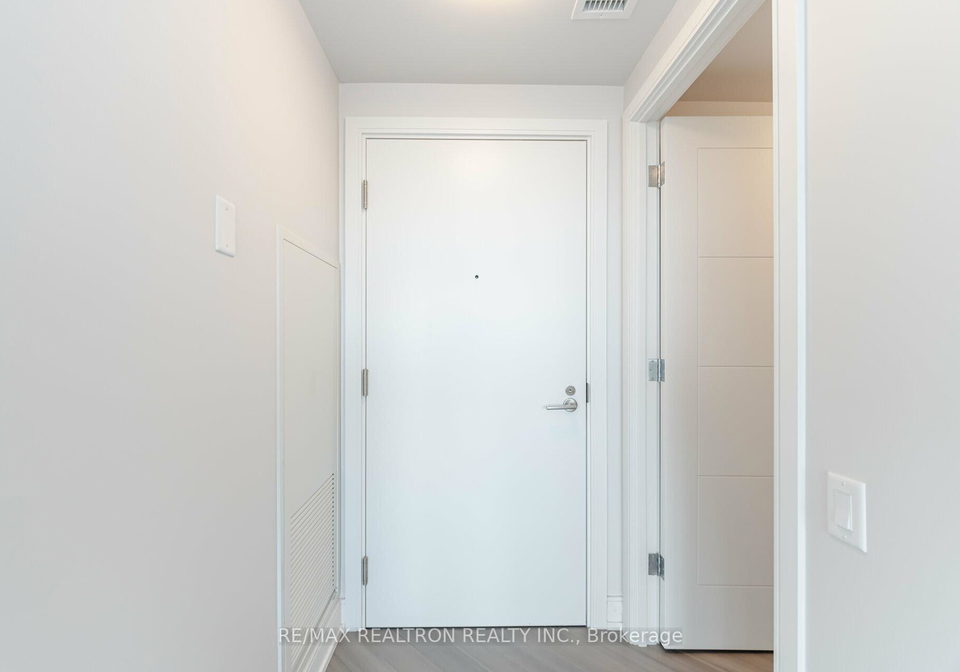 2525-bathurst-street-toronto-ontario-c12228470